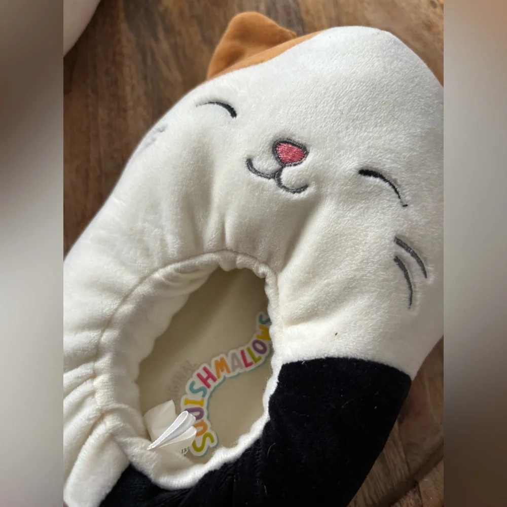 Squishmallow Cat Slippers Size 13 1 Slippers Black Cream - Picture 5 of 9